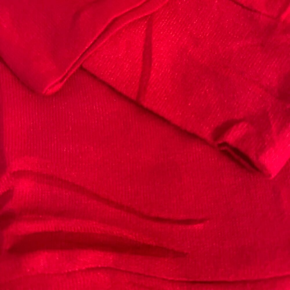 Red 100% Polyester Lightweight Top Size M NWT Long Sleeve - Picture 9 of 9